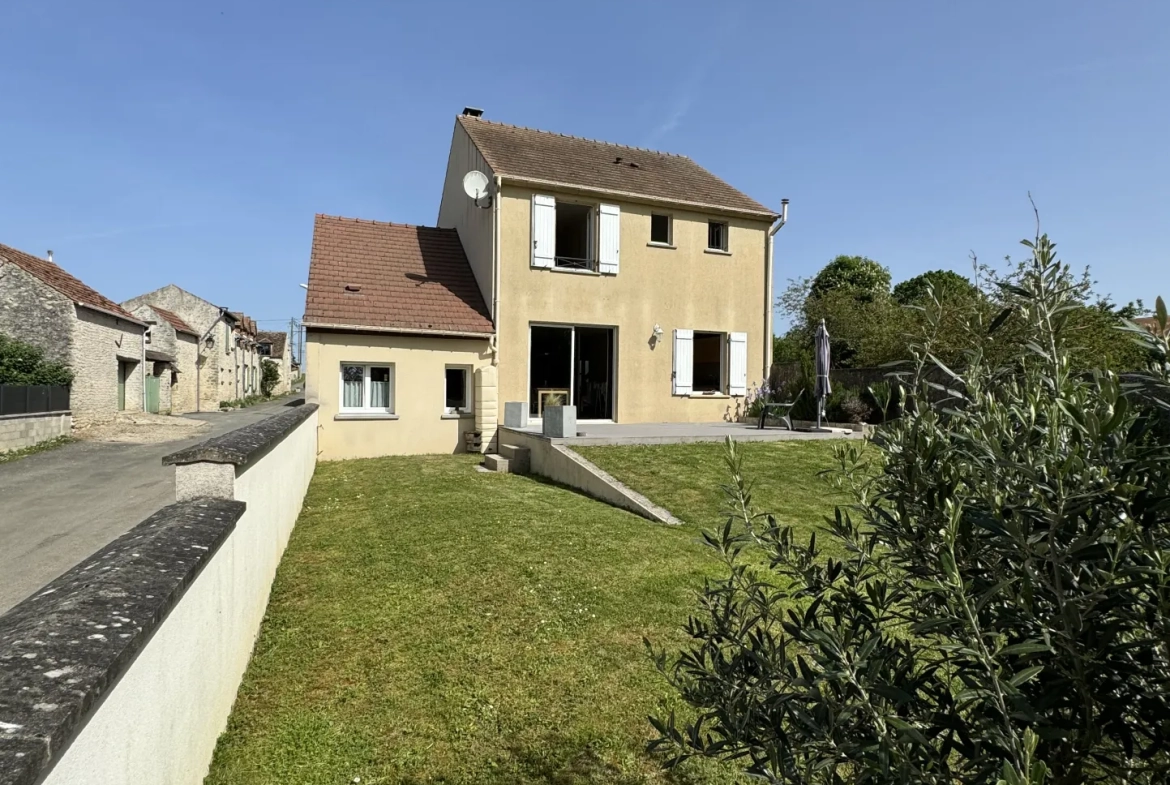Maison 4 chambres à vendre proche d'Étampes (91) avec jardin et garage 