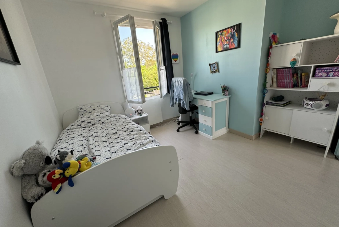 Maison 4 chambres à vendre proche d'Étampes (91) avec jardin et garage 