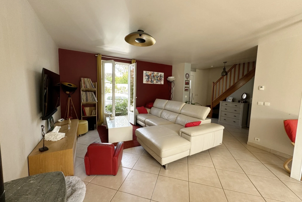 Maison 4 chambres à vendre proche d'Étampes (91) avec jardin et garage 