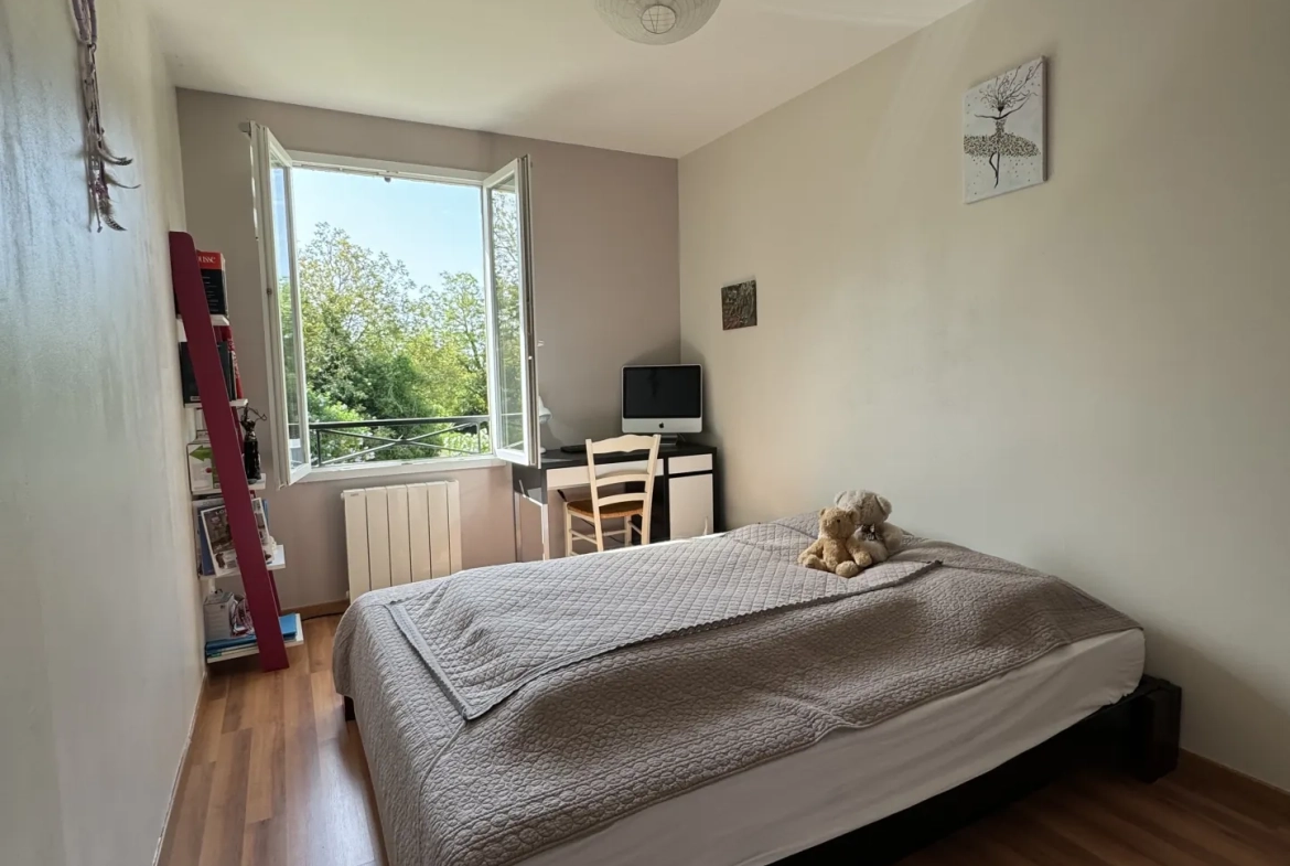 Maison 4 chambres à vendre proche d'Étampes (91) avec jardin et garage 