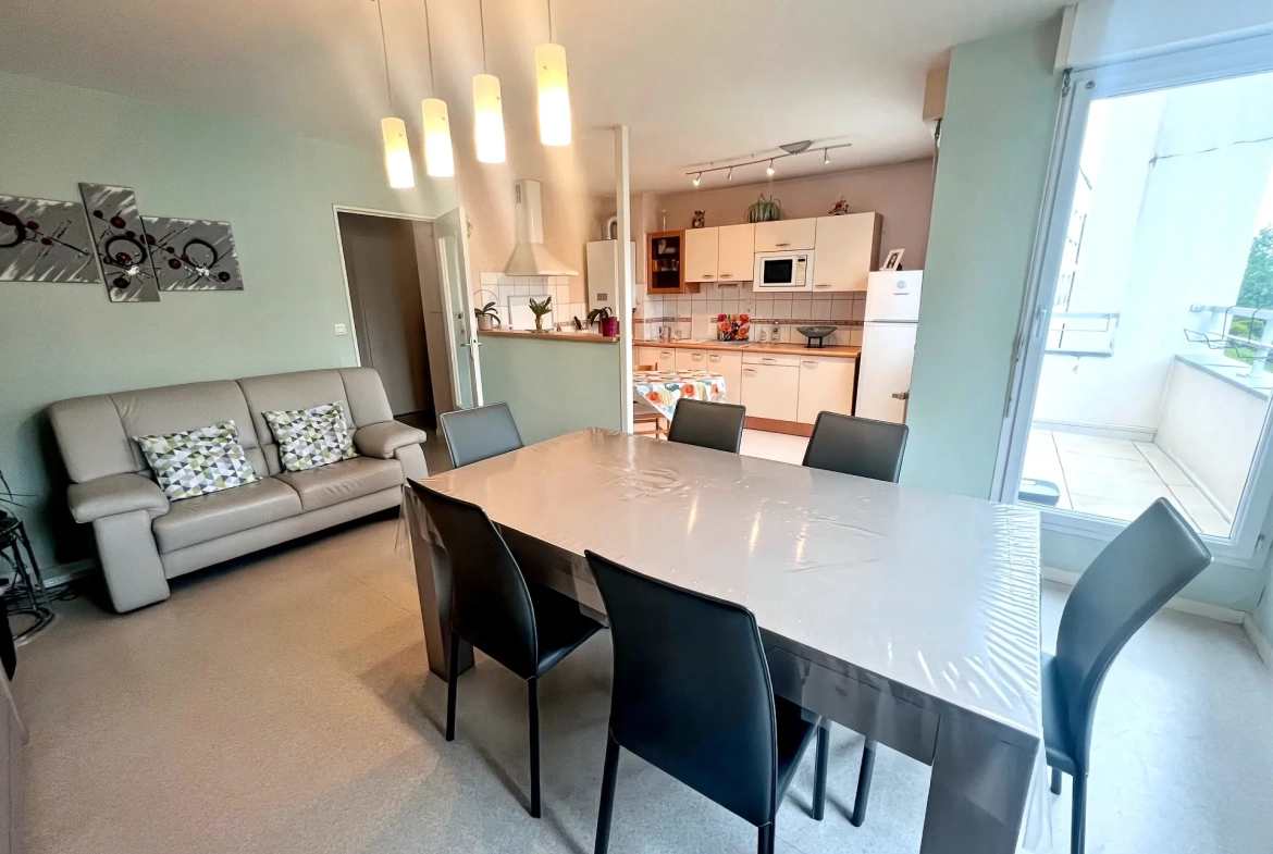Appartement 3 pièces avec balcon à Le Rheu - Centre bourg 
