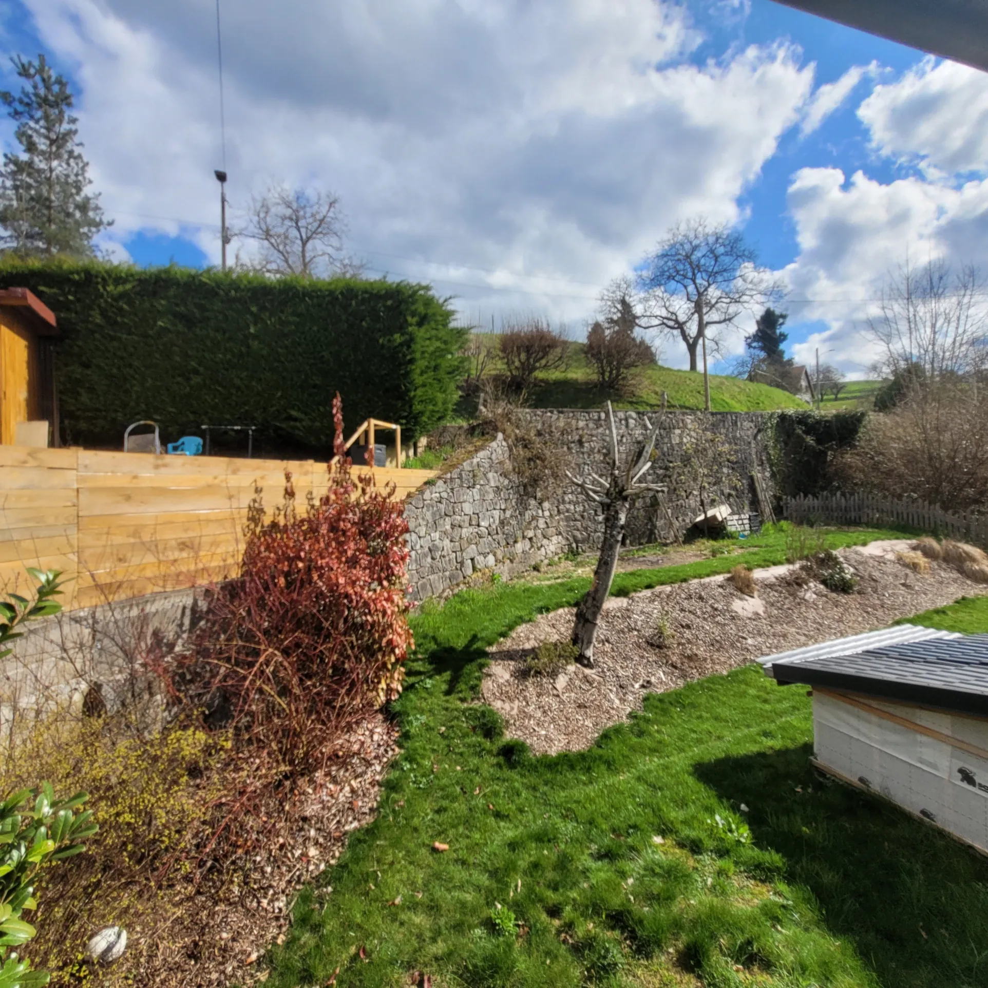 Maison rénovée avec piscine et garage à Stosswihr, 110 m², terrain ensoleillé 