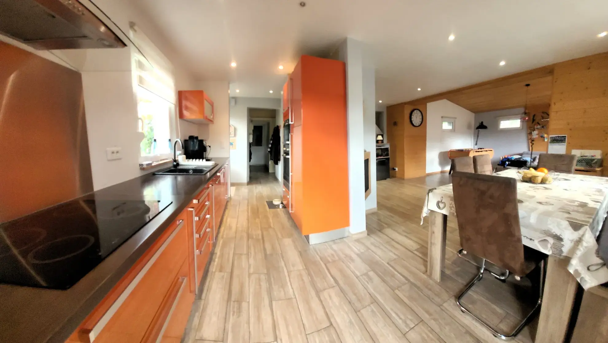 Maison rénovée avec piscine et garage à Stosswihr, 110 m², terrain ensoleillé 