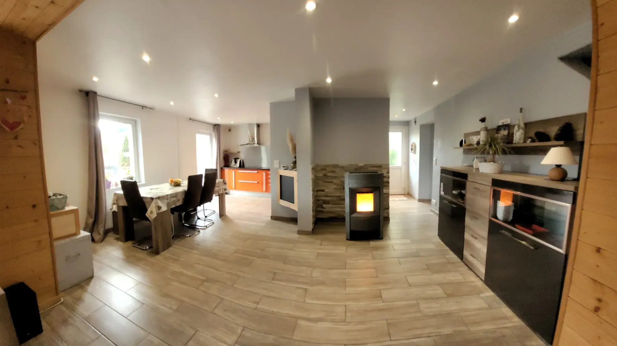 Maison rénovée avec piscine et garage à Stosswihr, 110 m², terrain ensoleillé 