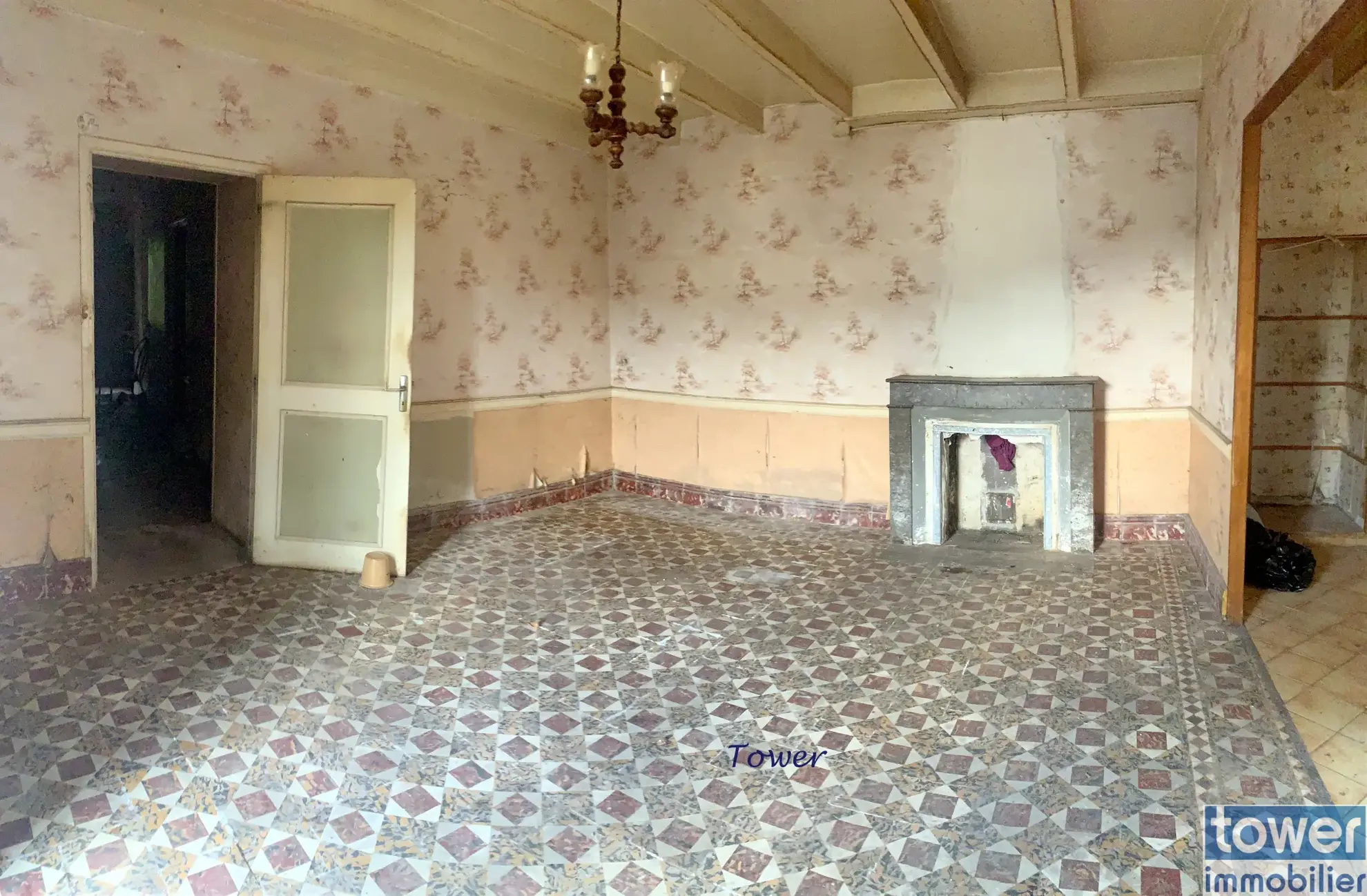 Maison à rénover de 120 m² avec dépendances à Beauvais sur Matha (17490) 