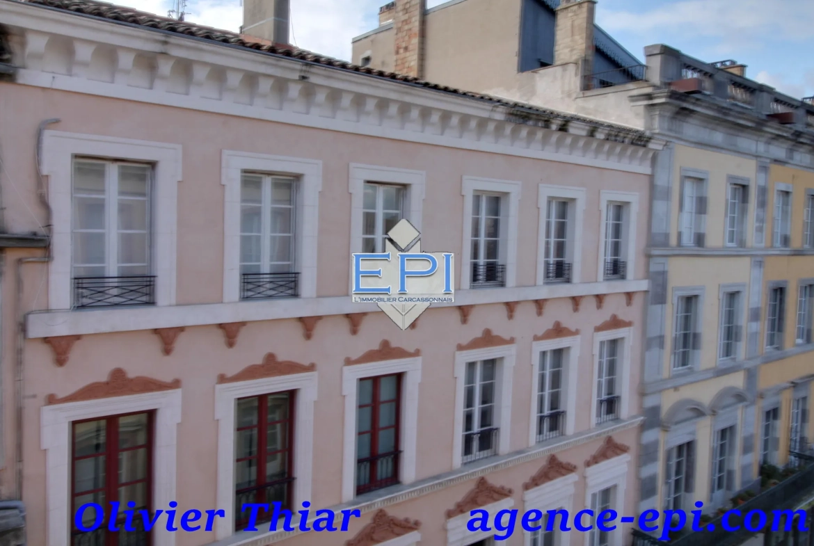 Appartement T3 avec vue sur la Place Carnot à Carcassonne 