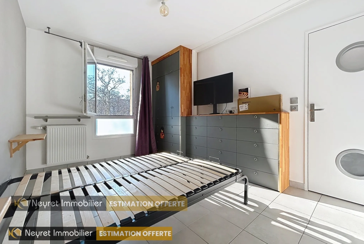 Appartement T3 lumineux de 55,84 m² à Saint-Fons avec parking et terrasse 