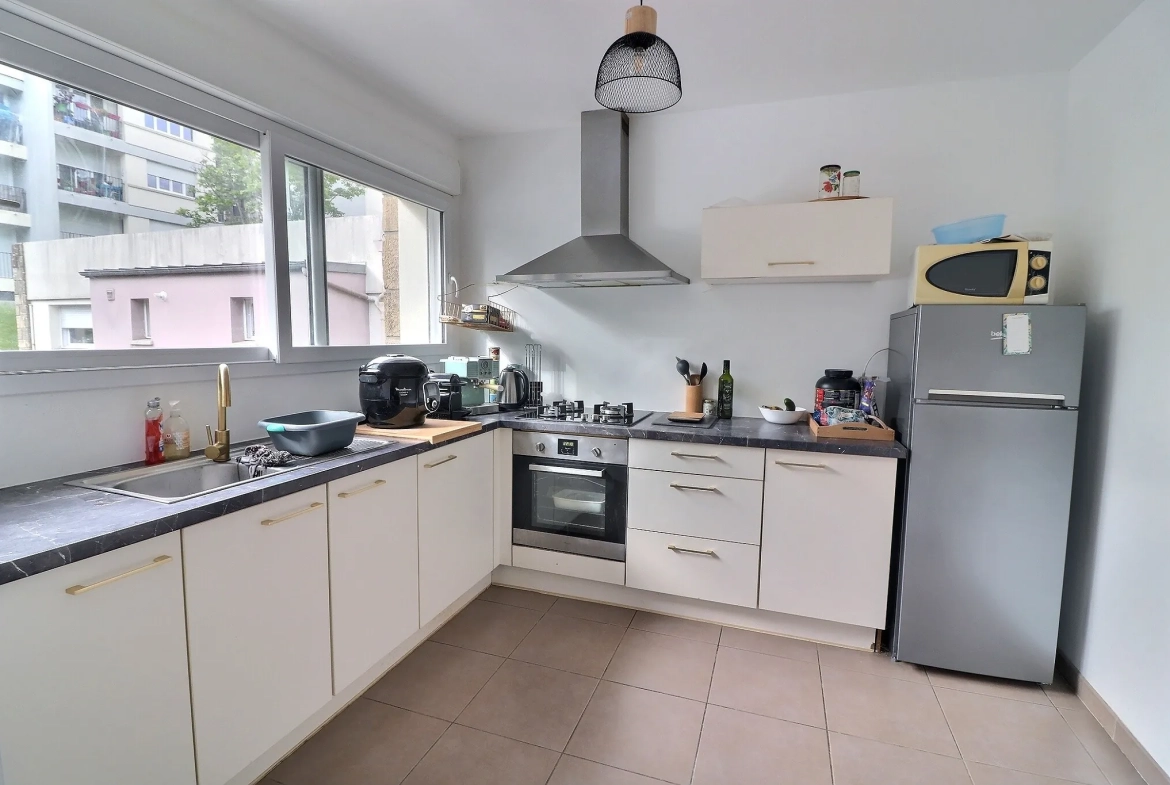 Maison de ville à Landerneau avec jardin, terrasse et parking - Secteur Kermaria 