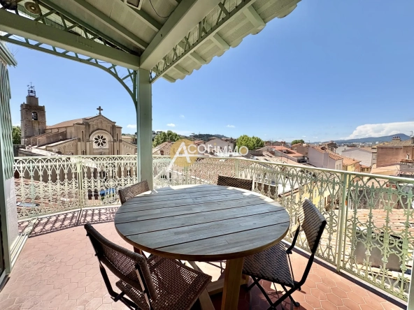 Appartement T2 avec terrasse et vue dégagée à La Seyne-sur-Mer