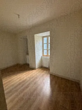 Appartement à vendre à Tulle de 60m² pour 27 000 euros, idéal pour une première acquisition 