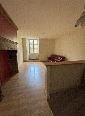Appartement à vendre à Tulle de 60m² pour 27 000 euros, idéal pour une première acquisition 