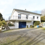 Grande maison moderne de 180 m² à Lacaune avec terrain de 4000 m²