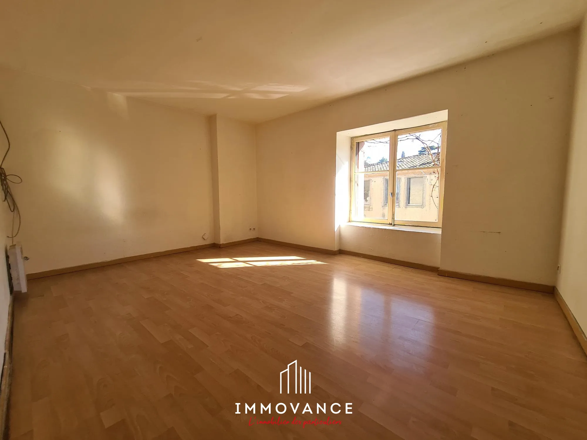 Maison de village à rénover avec potentiel à Campagnan, 90 m² 