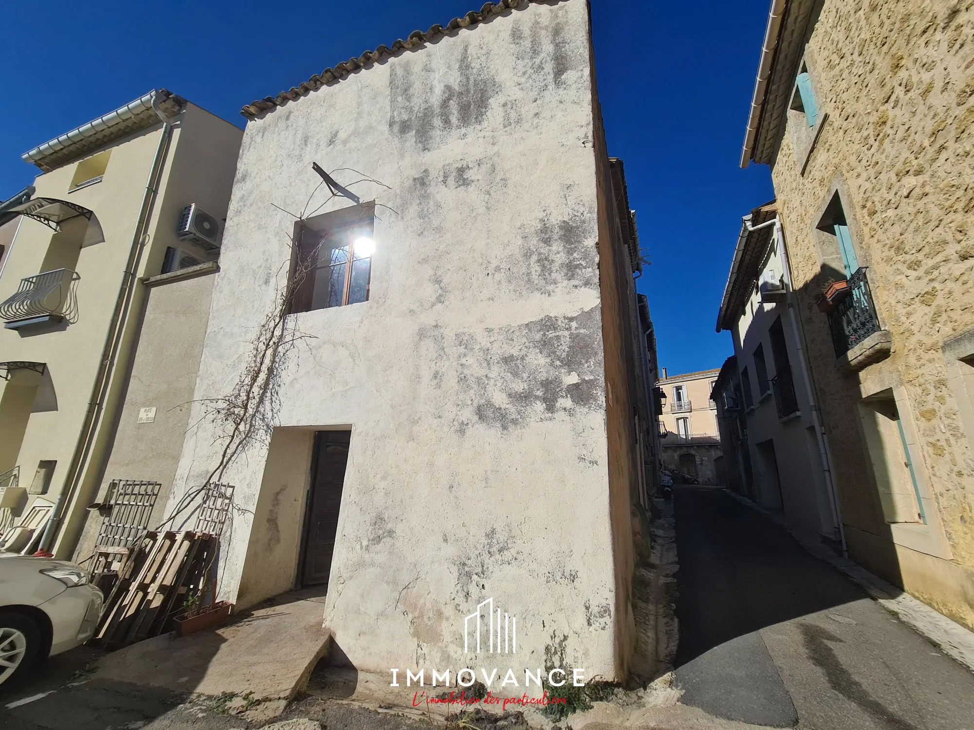 Maison de village à rénover avec potentiel à Campagnan, 90 m² 
