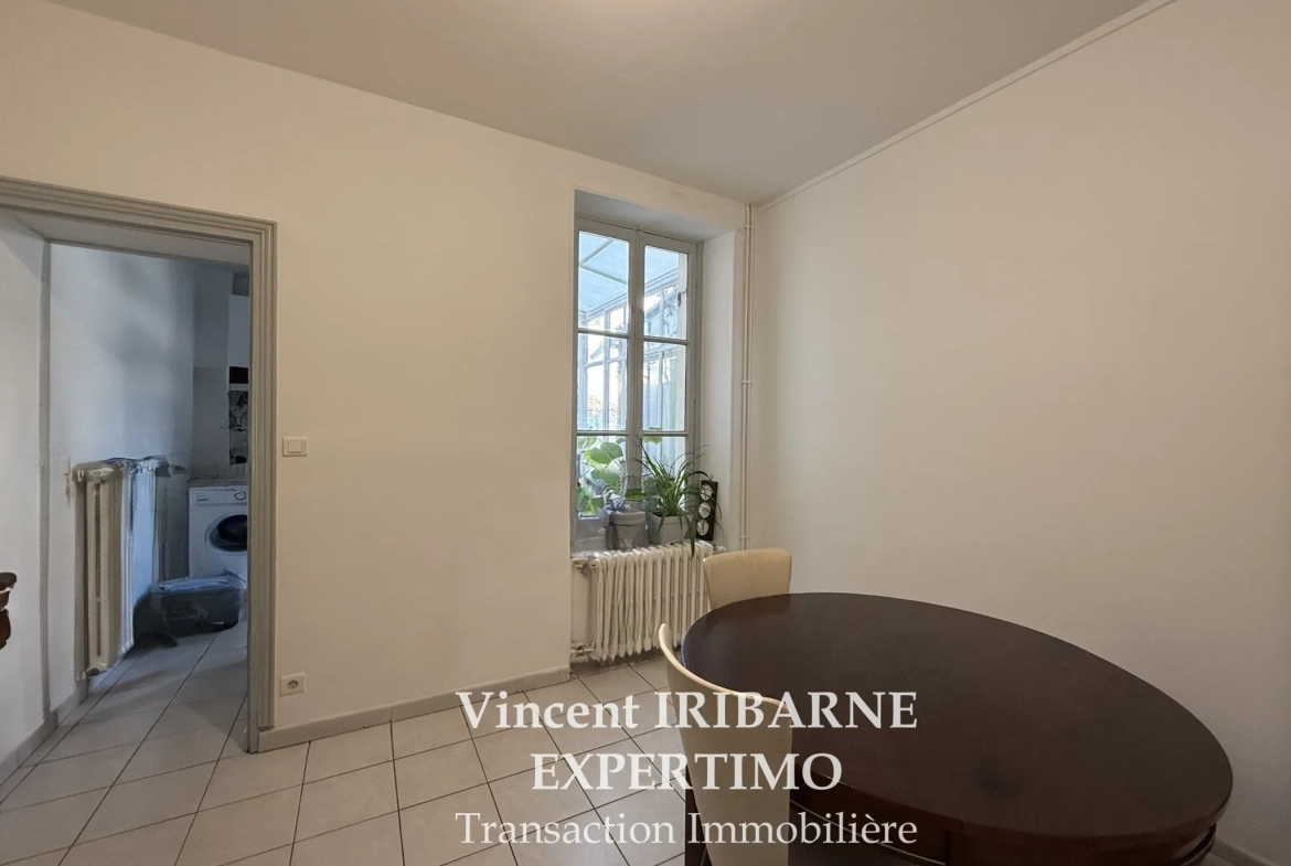 Maison de ville rénovée avec jardin à Saintes - 2 chambres 