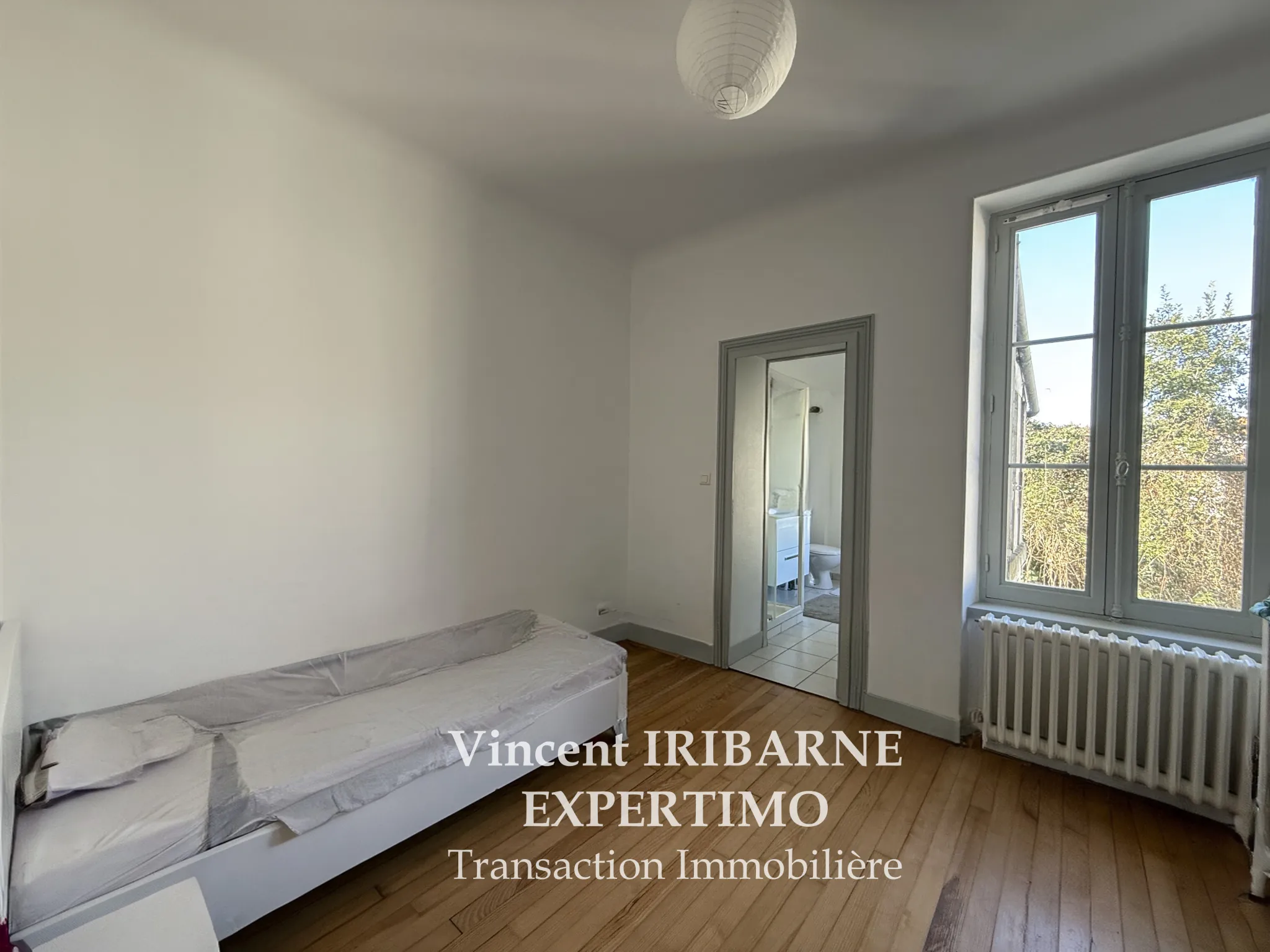 Maison de ville rénovée avec jardin à Saintes - 2 chambres 