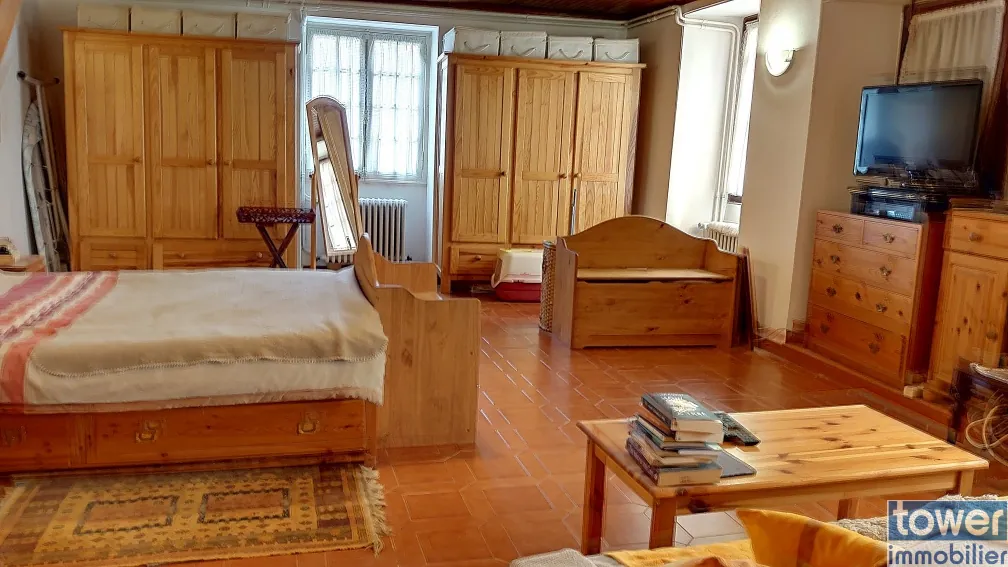 Charmante maison de bastide avec gîte et jardin à Montcabrier 