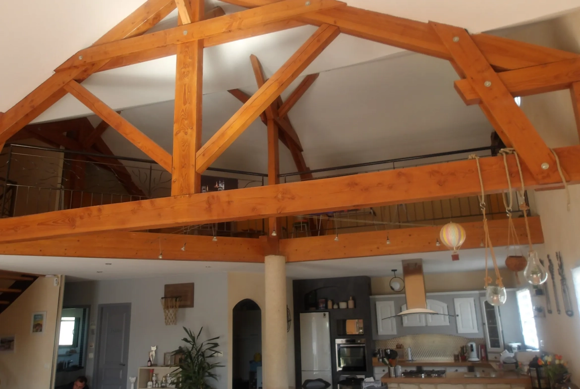 Maison 2003 avec grand jardin proche de Charlieu - 150 m² 