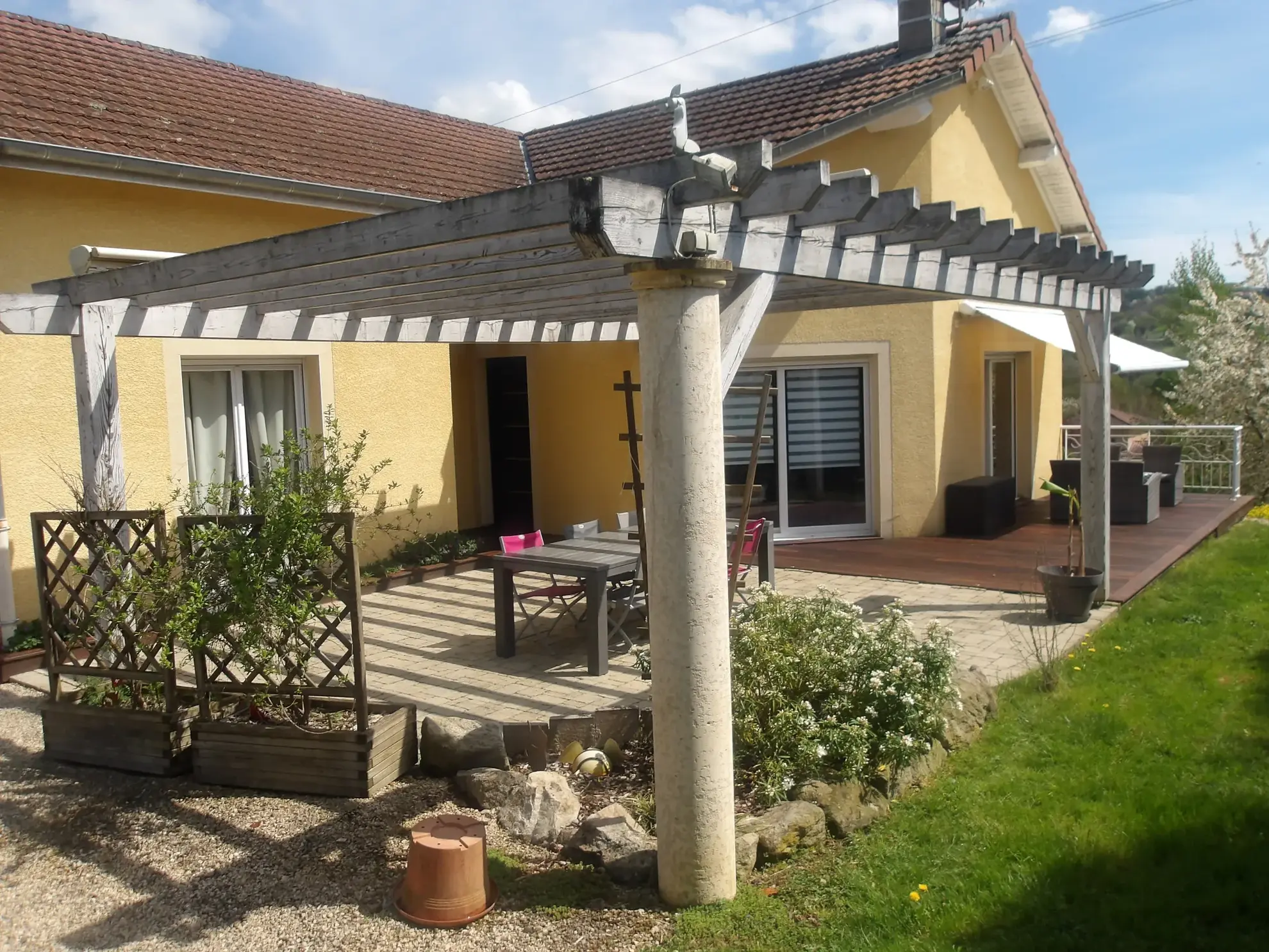 Maison 2003 avec grand jardin proche de Charlieu - 150 m² 