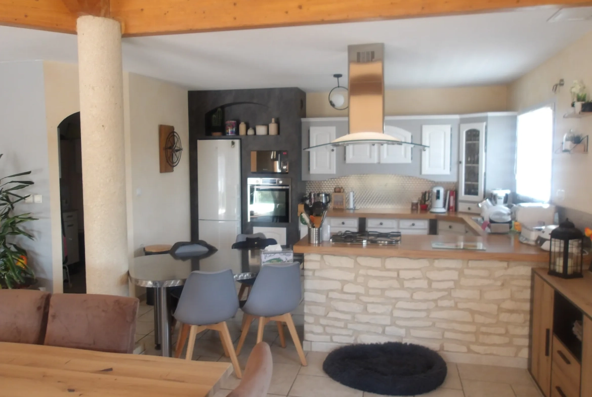 Maison 2003 avec grand jardin proche de Charlieu - 150 m² 