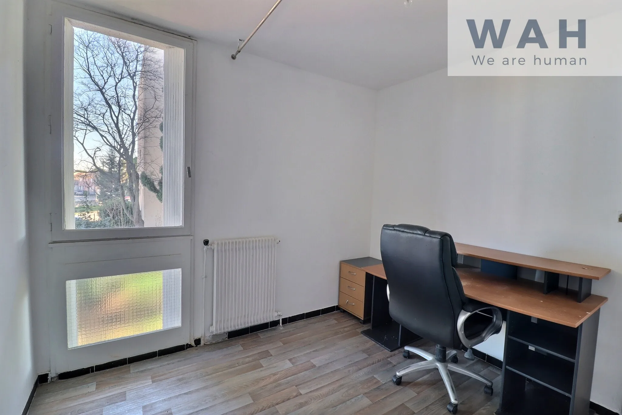 Appartement T4 à rénover à Lunel 34400 – Emplacement privilégié 