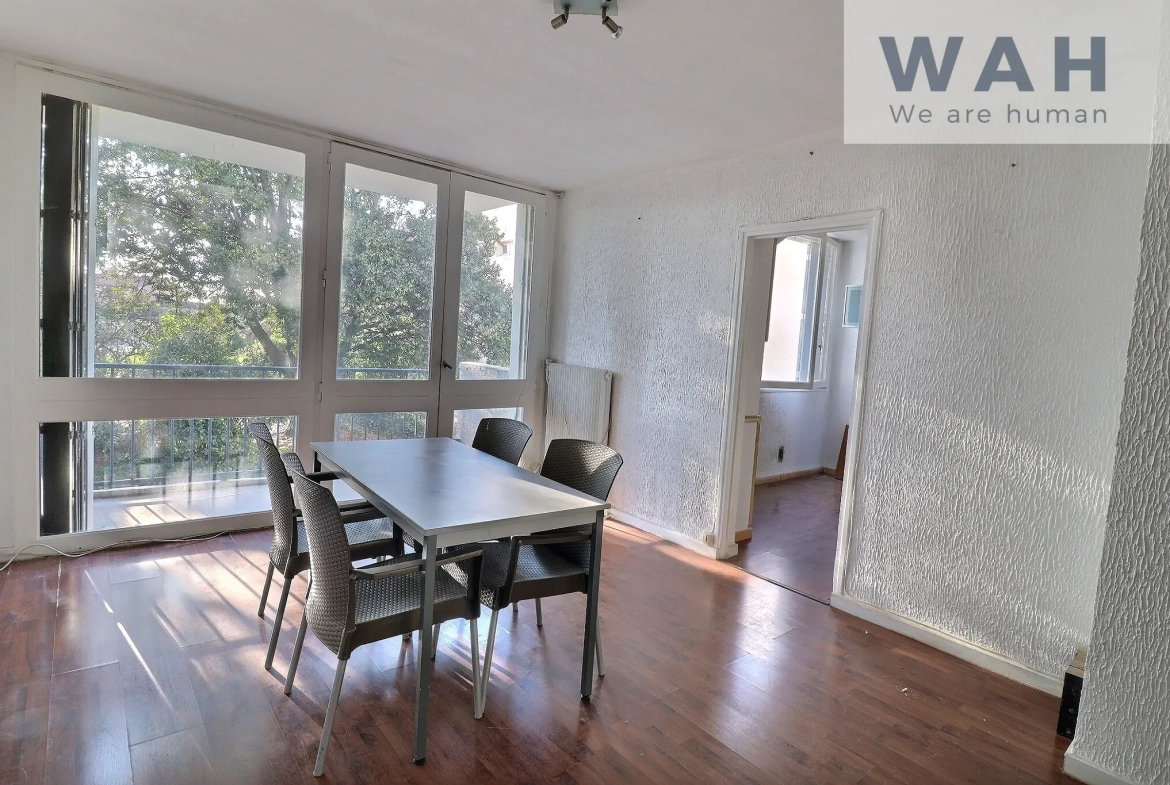 Appartement T4 à rénover à Lunel 34400 – Emplacement privilégié 