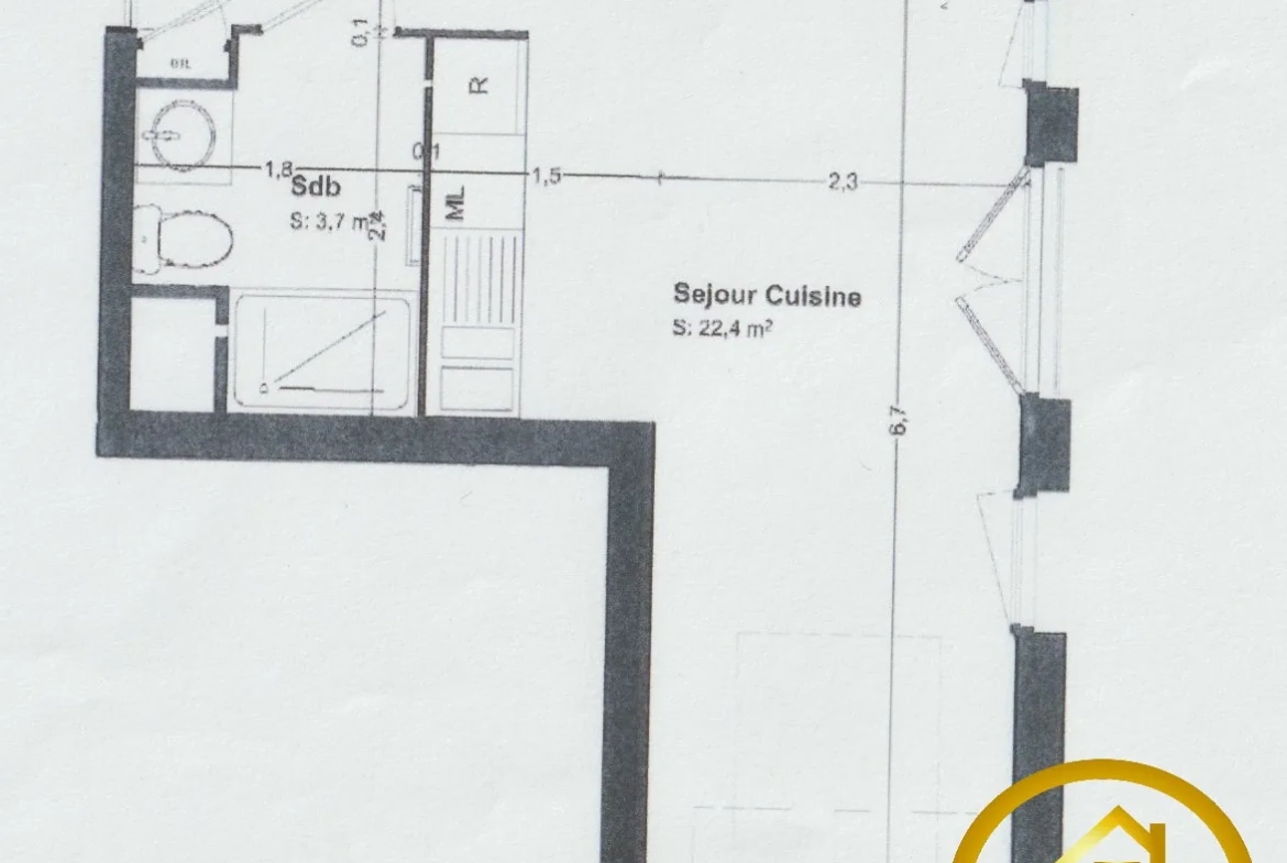 Studio à Vendre à Arras de 26,1 m² avec stationnement et locataire en place 