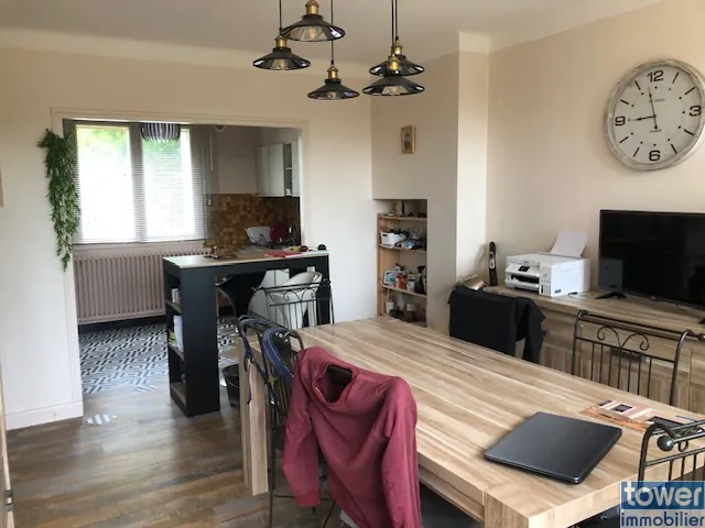 Maison 3 chambres avec T1 loué et terrain de 600 m² à Villefranche de Rouergue 