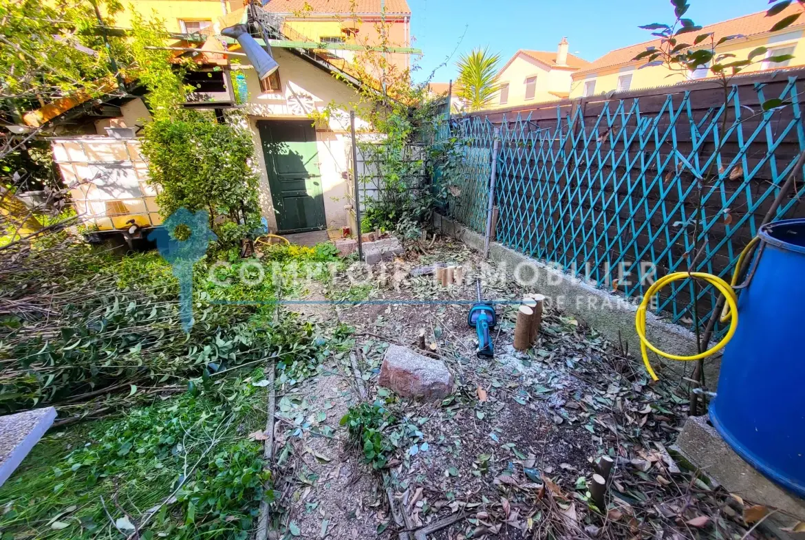 Maison de ville 4 pièces à Valence avec jardin et garage - Opportunité à saisir 