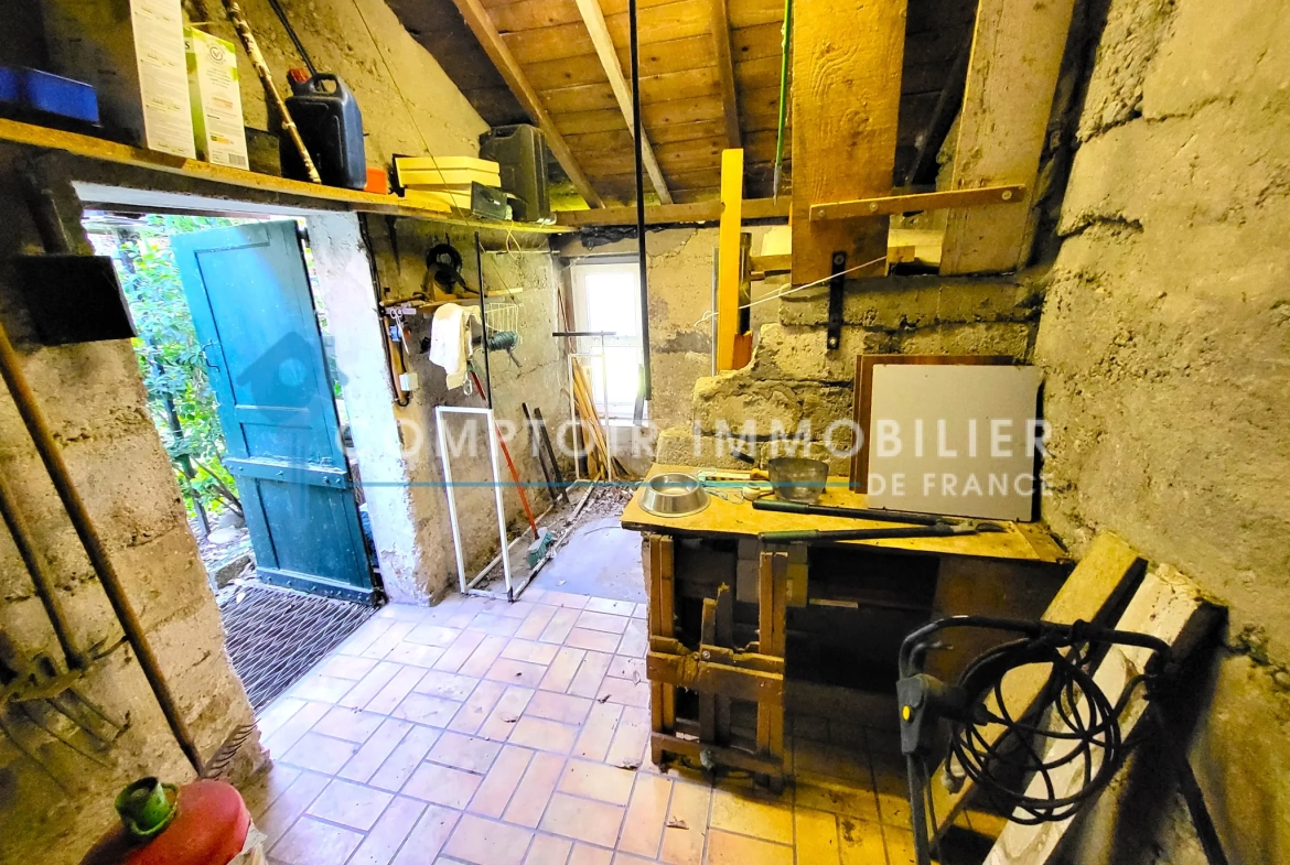 Maison de ville 4 pièces à Valence avec jardin et garage - Opportunité à saisir 