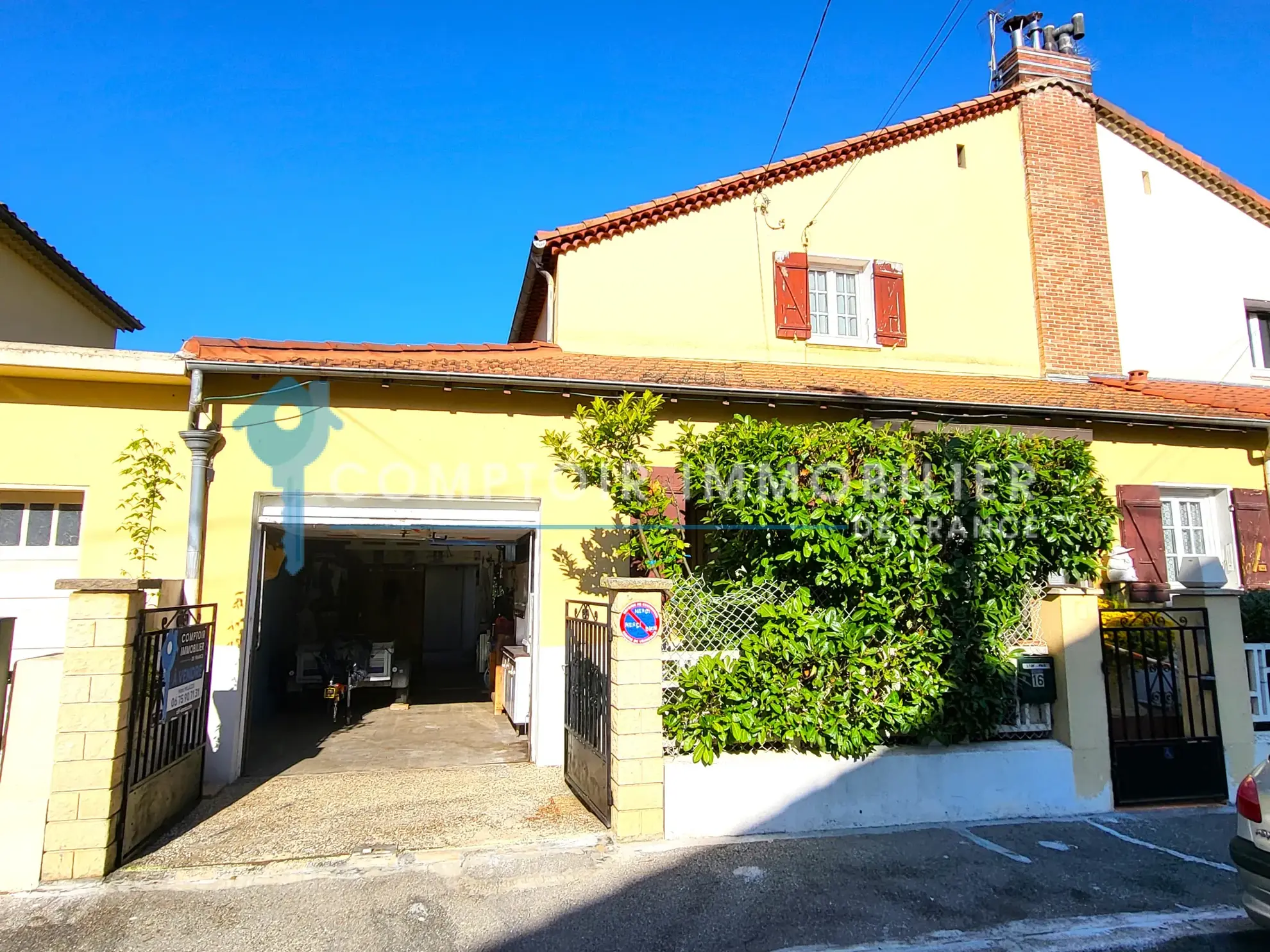 Maison de ville 4 pièces à Valence avec jardin et garage - Opportunité à saisir 