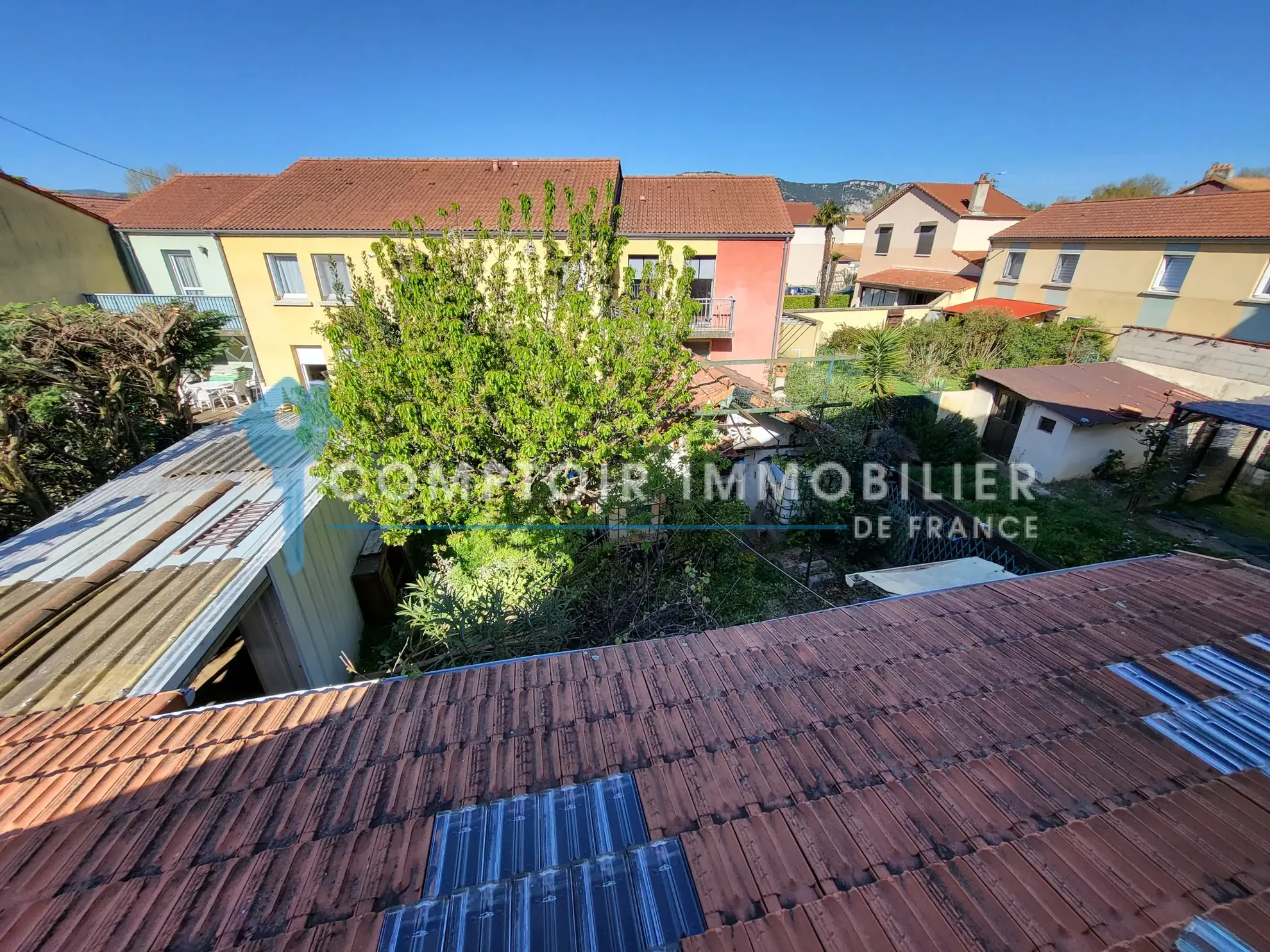 Maison de ville 4 pièces à Valence avec jardin et garage - Opportunité à saisir 