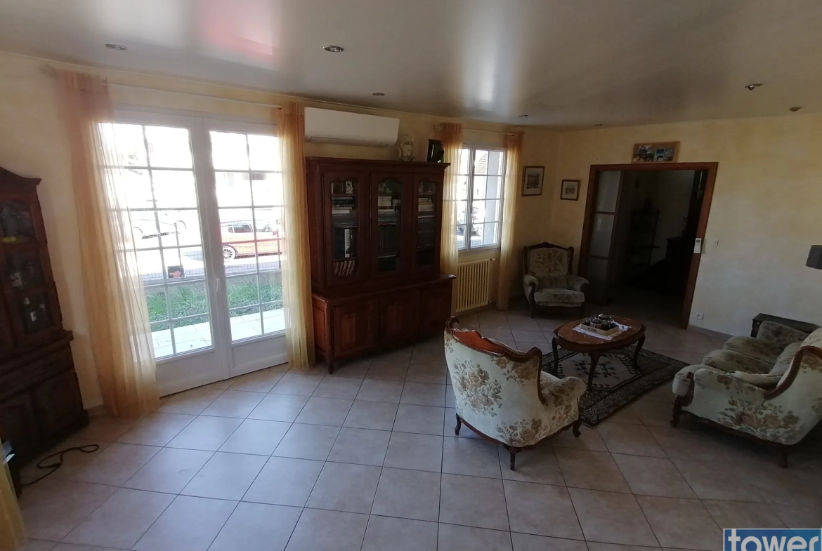 Maison de caractère à Montech de 150 m² avec jardin et double garage 