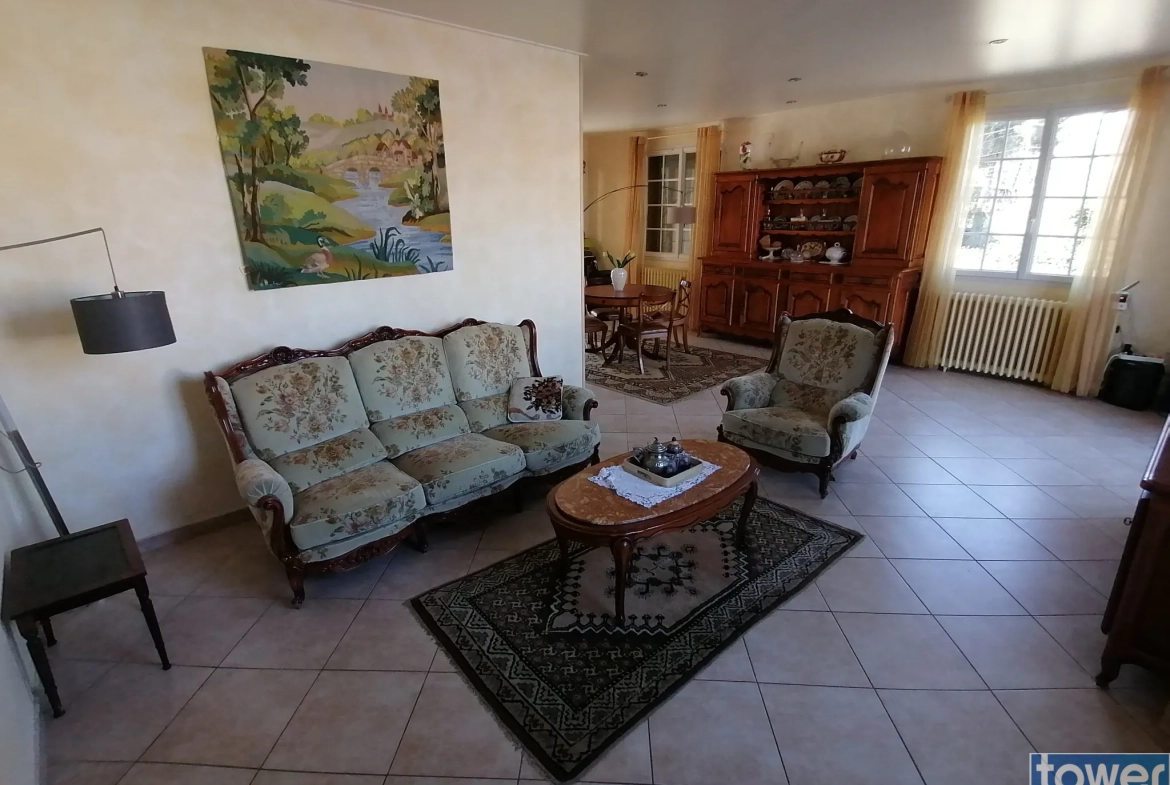 Maison de caractère à Montech de 150 m² avec jardin et double garage 