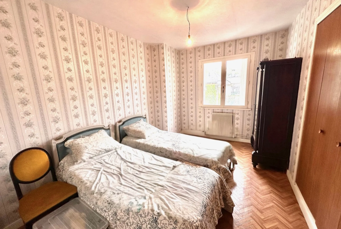Appartement T3 avec garage et cave à Lourdes près des Halles 