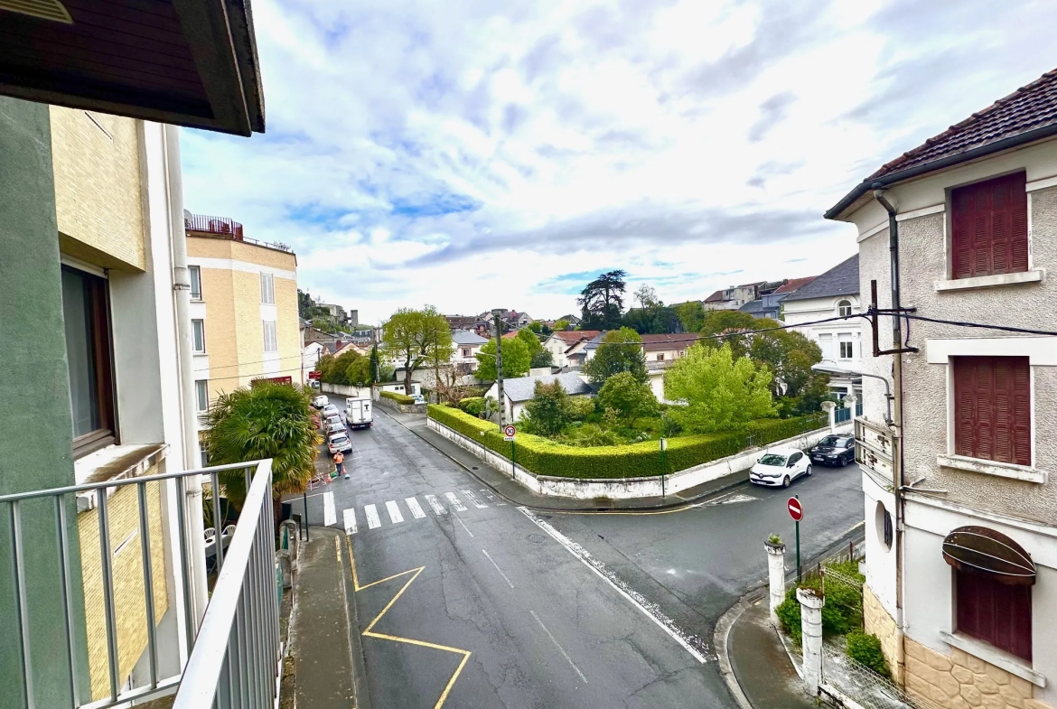 Appartement T3 avec garage et cave à Lourdes près des Halles 