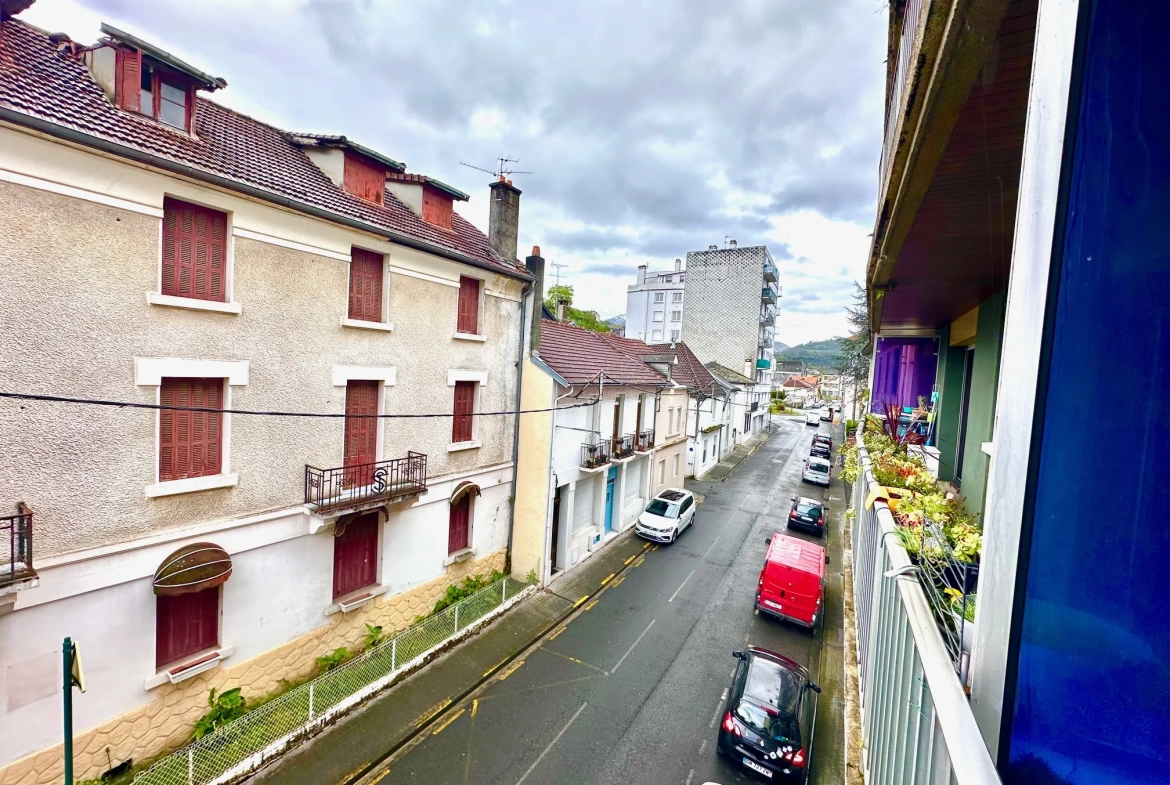 Appartement T3 avec garage et cave à Lourdes près des Halles 