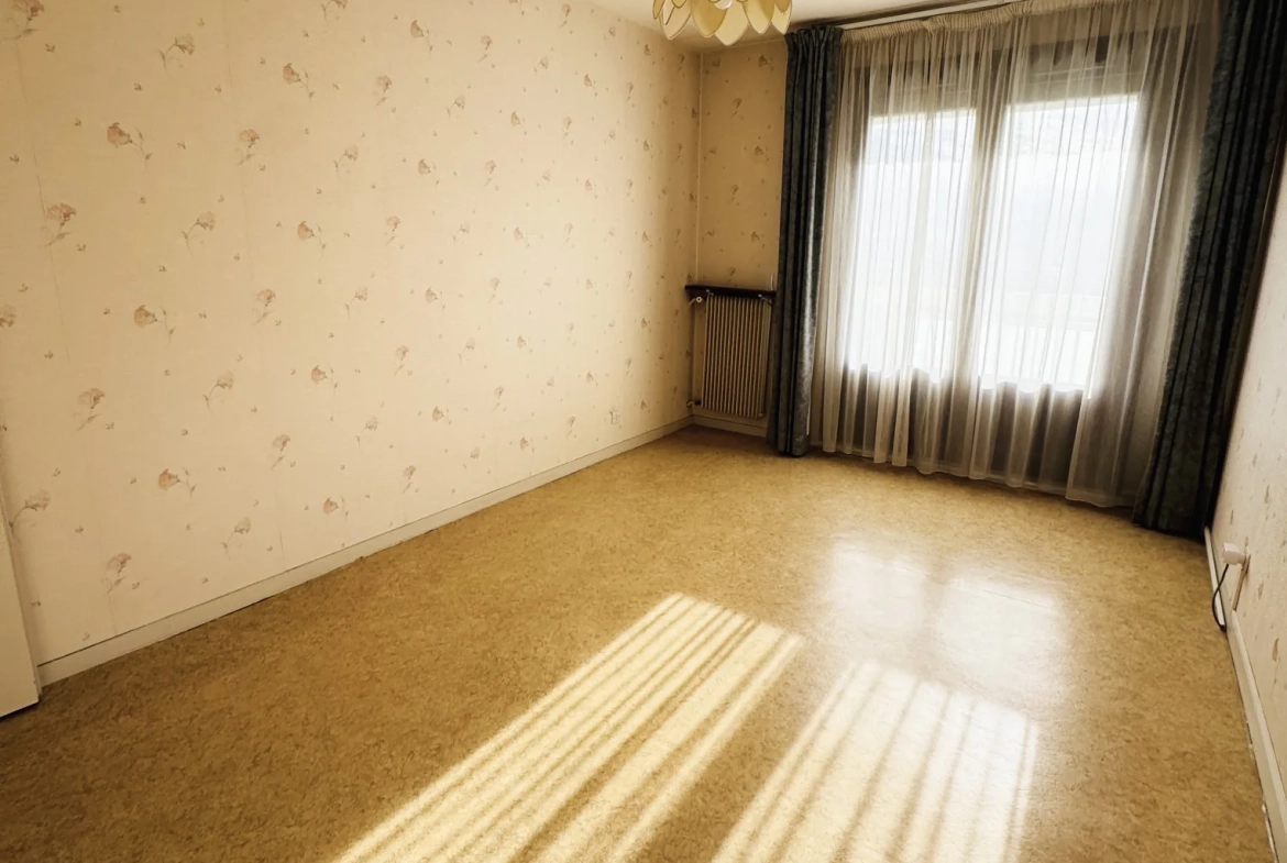 Appartement 4 pièces de 97m² à Sassenage avec balcon et cave 