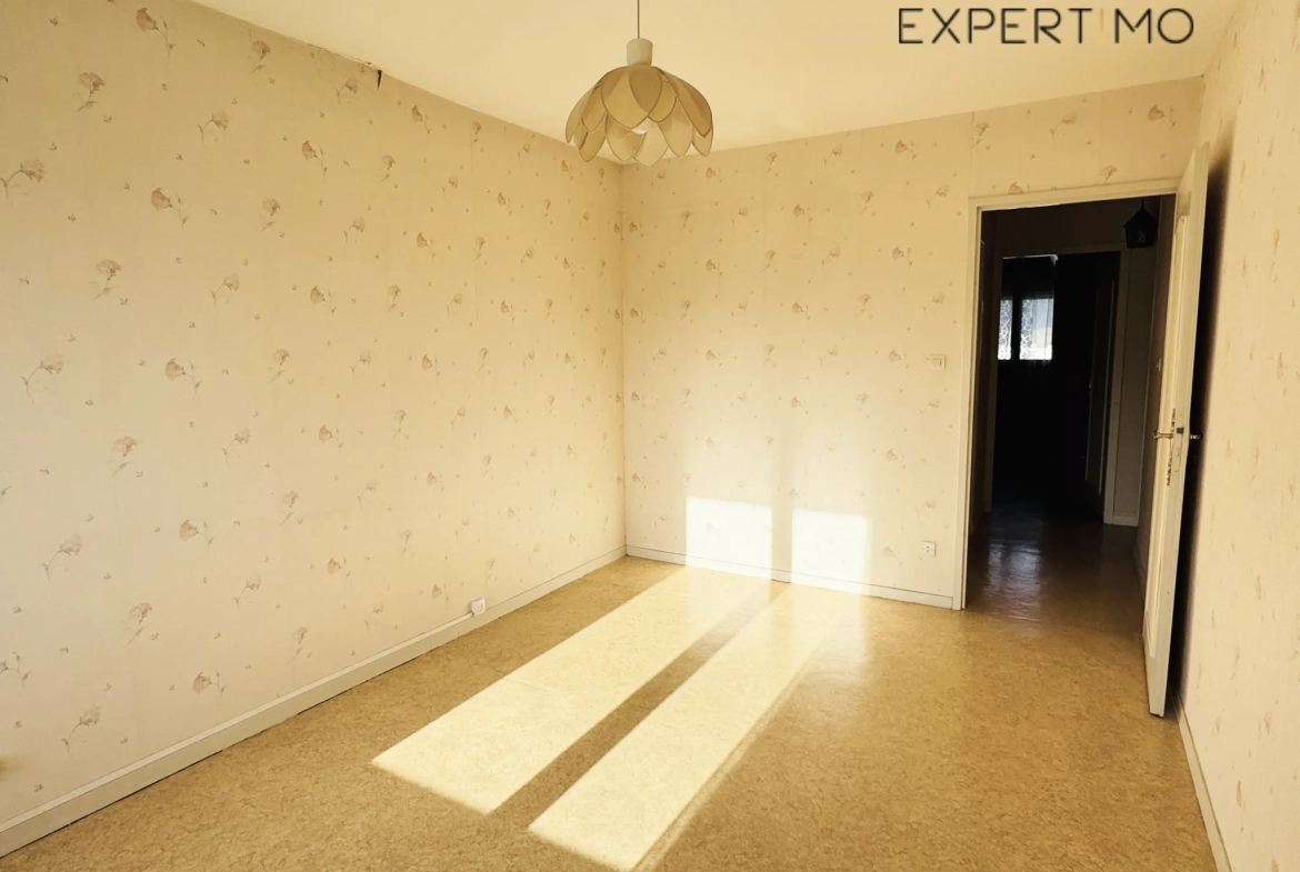 Appartement 4 pièces de 97m² à Sassenage avec balcon et cave 