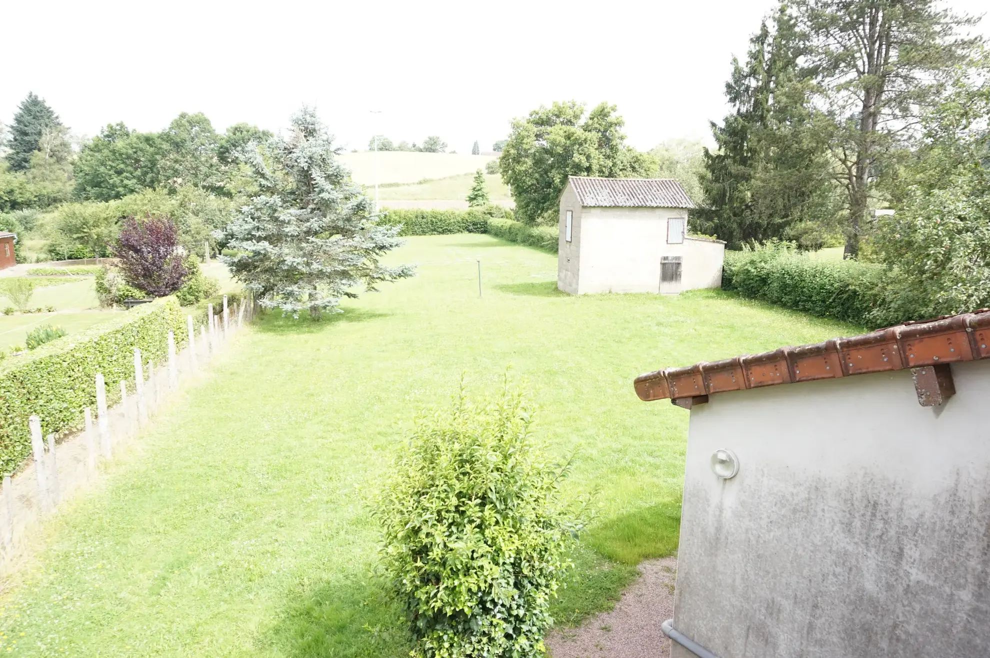 Maison de village avec grand jardin à Luzy - 85 m² 