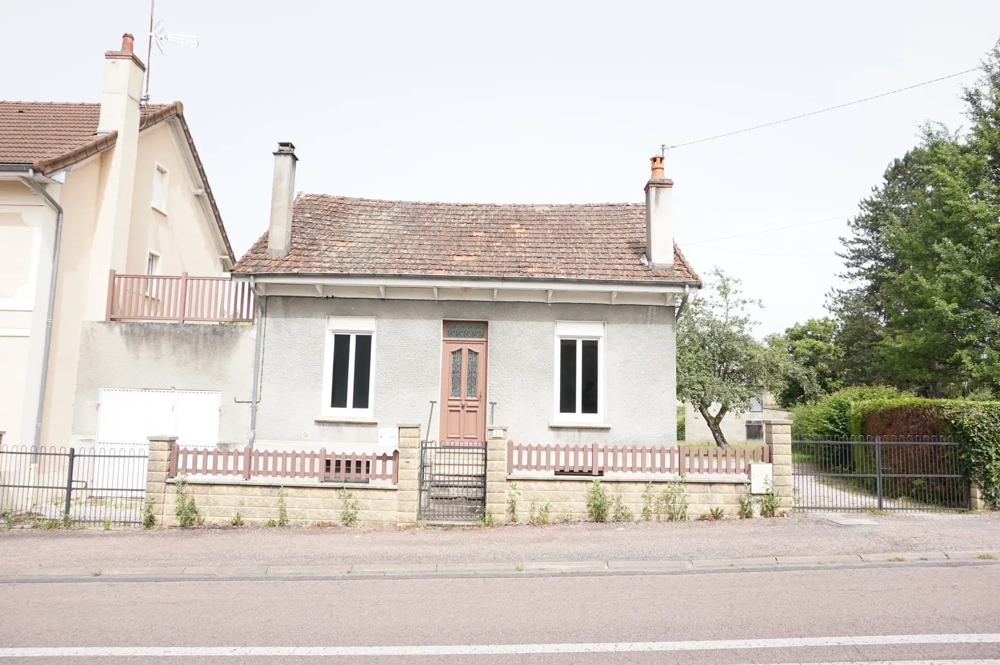 Maison de village avec grand jardin à Luzy - 85 m² 