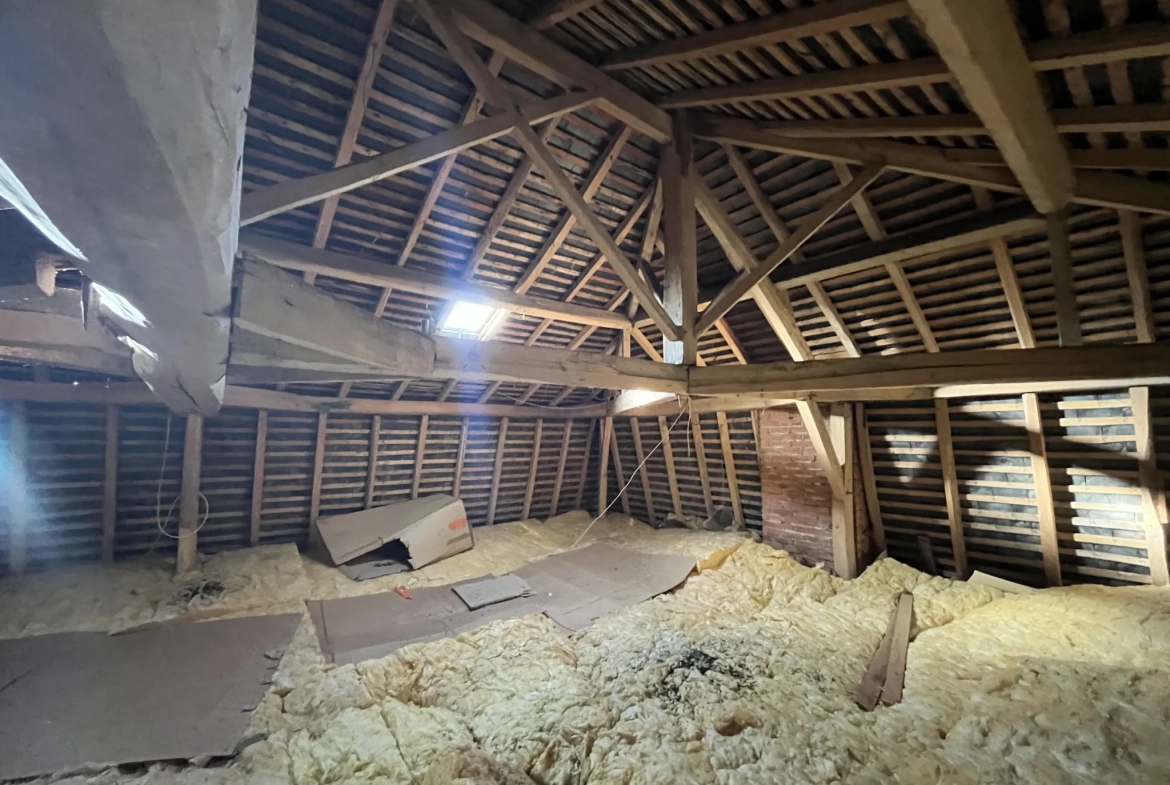 Maison de caractère de 130 m² en bordure de rivière à Taizé 