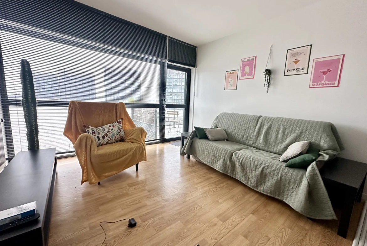 Appartement T3 à vendre à Lille proche d’Euralille avec balcon et loggia 