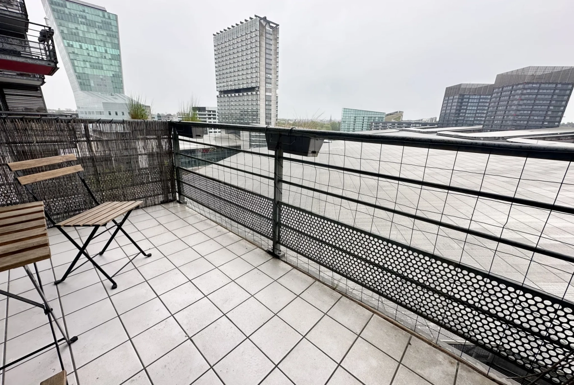 Appartement T3 à vendre à Lille proche d’Euralille avec balcon et loggia 