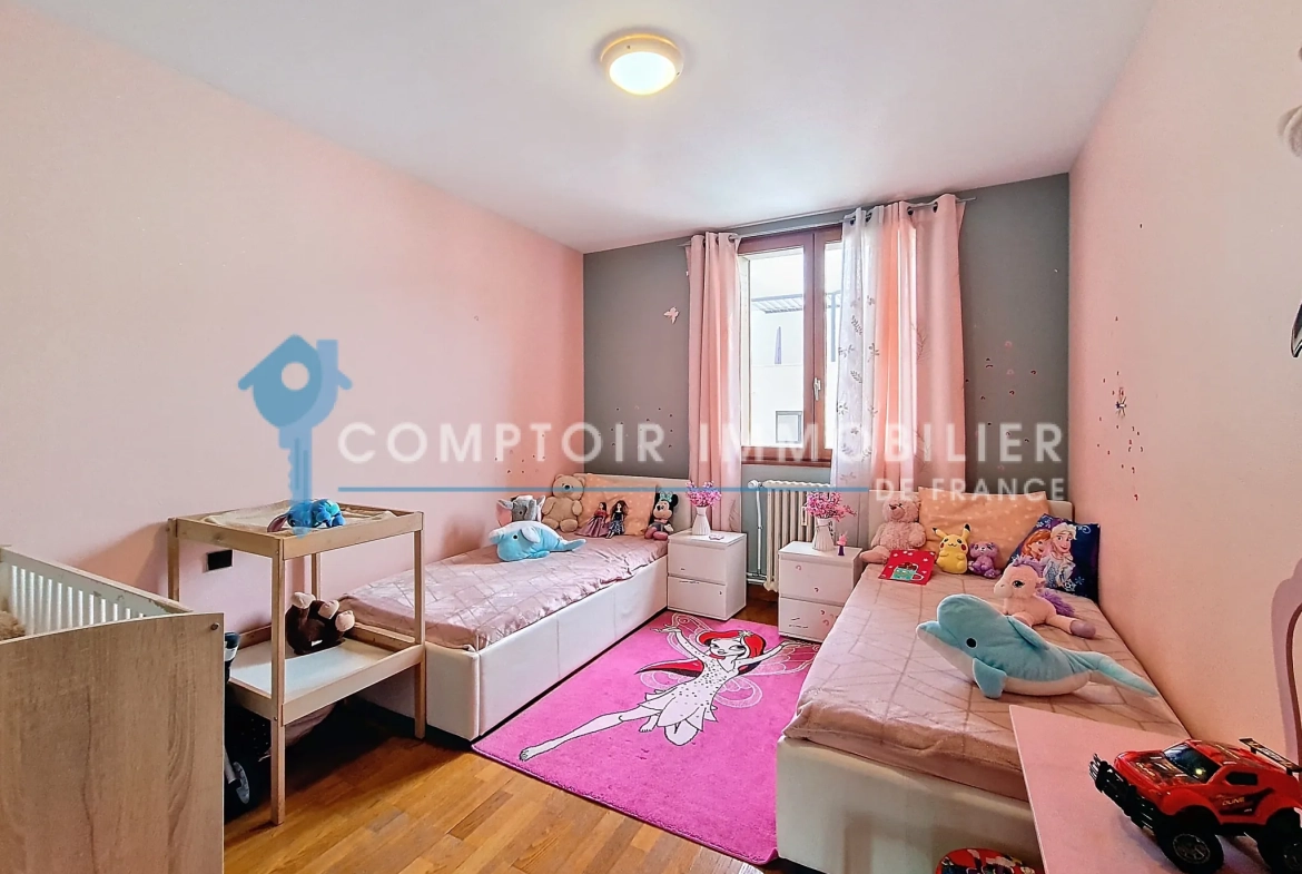 Terrain constructible plat à vendre à La Clisse - 842 m² 