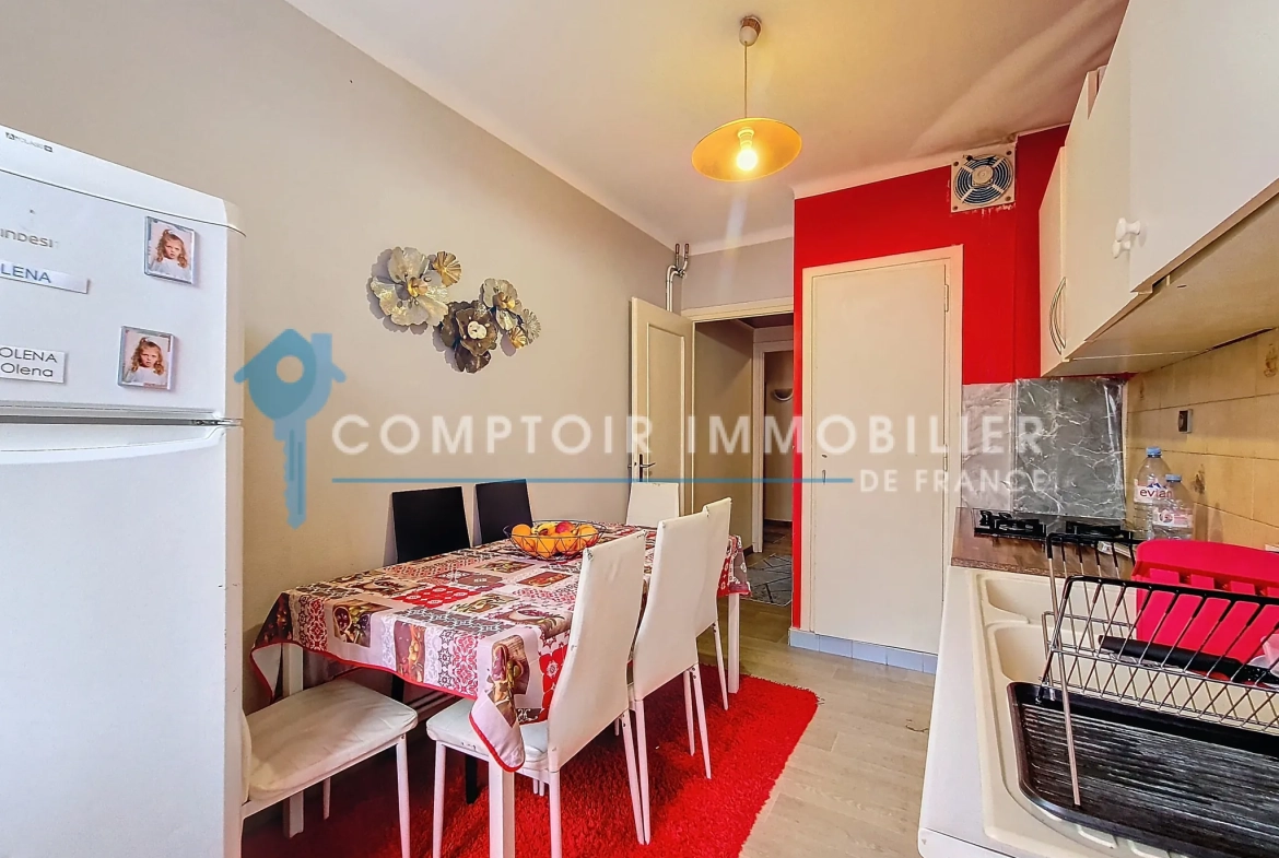 Terrain constructible plat à vendre à La Clisse - 842 m² 