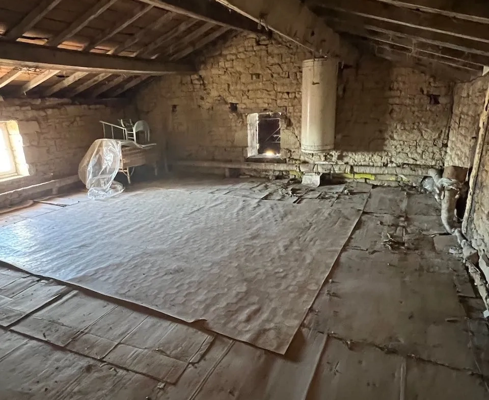 Belle maison en pierres à rénover à Sainte-Hermine (85210) - Terrain de 1610 m² 