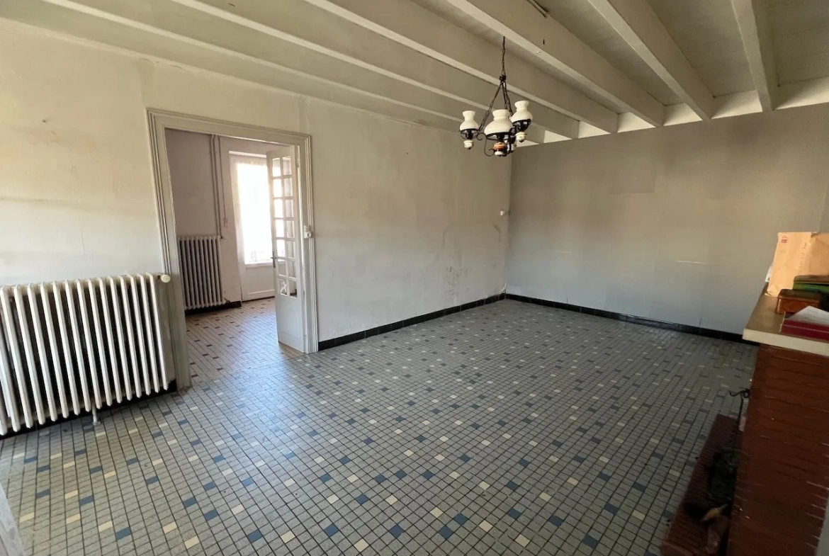 Belle maison en pierres à rénover à Sainte-Hermine (85210) - Terrain de 1610 m² 