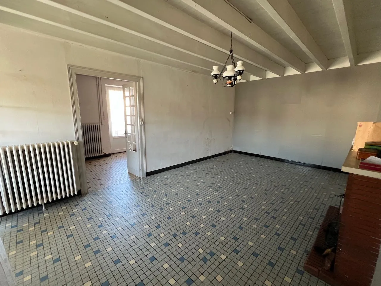 Belle maison en pierres à rénover à Sainte-Hermine (85210) - Terrain de 1610 m² 