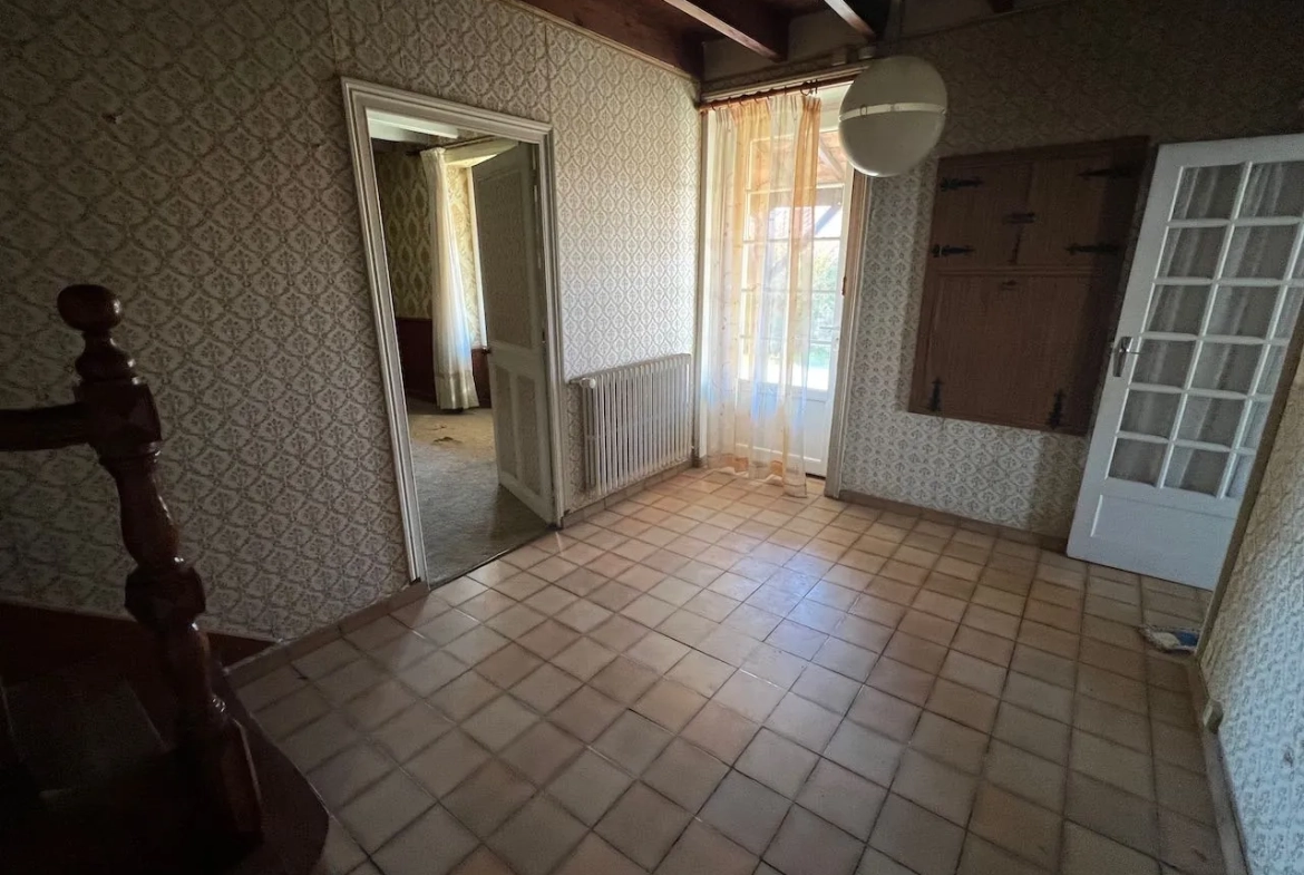 Belle maison en pierres à rénover à Sainte-Hermine (85210) - Terrain de 1610 m² 